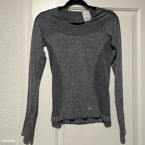 Nike Gray Long Sleeve Athletic Top | size XS